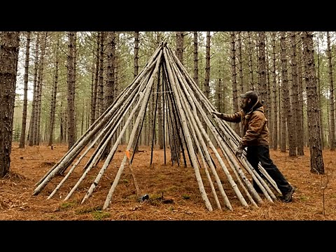 Build a warm shelter, enough room for 3 people to sleep-My daily life