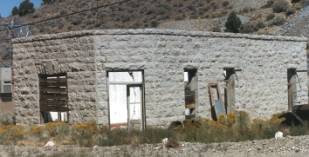28 Ghost Towns in Nevada: Eerie Ruins, History & Visiting Tips Bank20ruins