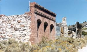 28 Ghost Towns in Nevada: Eerie Ruins, History & Visiting Tips Belmont