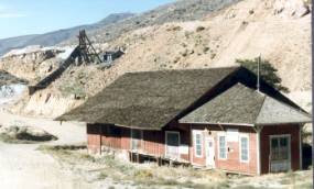 28 Ghost Towns in Nevada: Eerie Ruins, History & Visiting Tips Gold20Canyon3