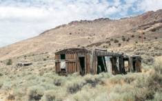 28 Ghost Towns in Nevada: Eerie Ruins, History & Visiting Tips Rochester2