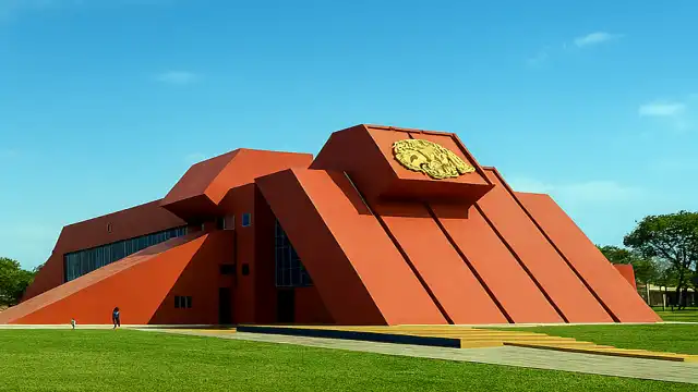 Royal Tombs of Sipán Museum