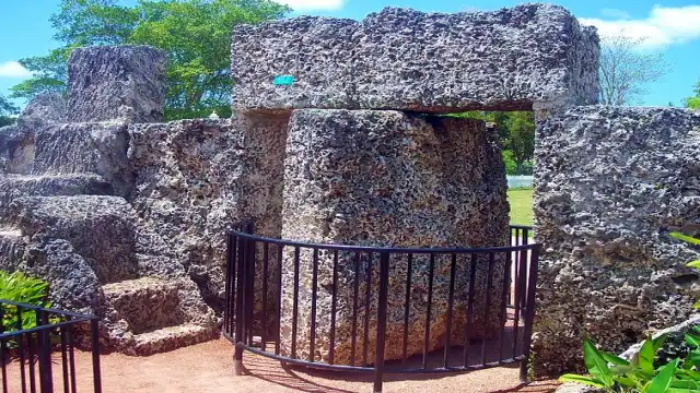 Mystery of Coral Castle Explained: How One Man Moved Stone 9-Ton Gate