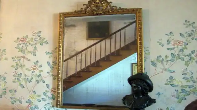 Is the Legend of Chloe Fake? Truth Behind Myrtles Plantation & ‘Haunted’ Mirror Photo Myrtles Plantation mirror