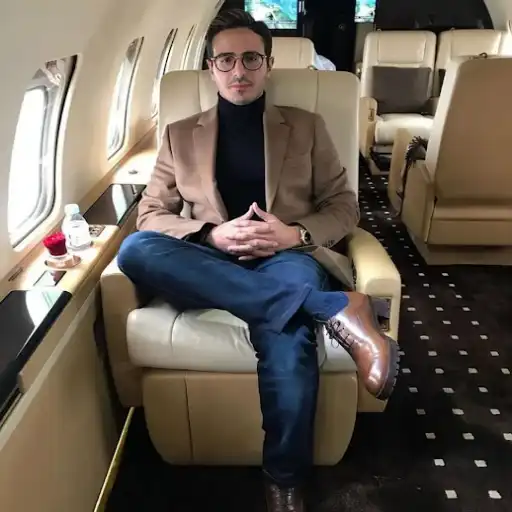 Simon Leviev, the Tinder Swindler: What His Case Teaches Us About AI Romance Scams Simon Leviev