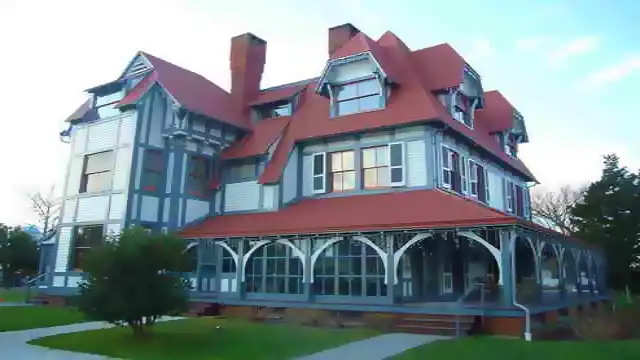 Most Haunted Hotels in NJ: Rooms & True Ghost Stories Emlen Physick Estate