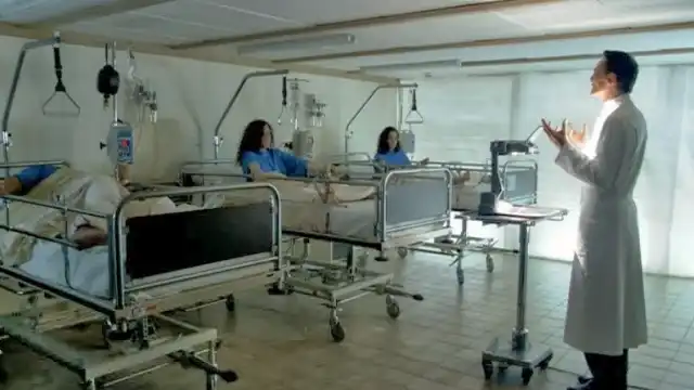 Is The Human Centipede Medically Possible? Real Science Human Centipede Doctor
