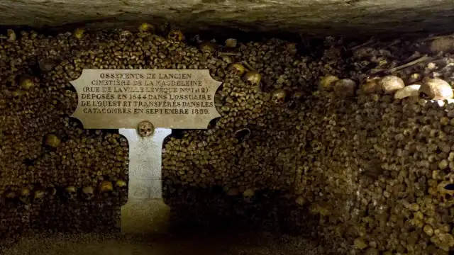illegal paris catacombs