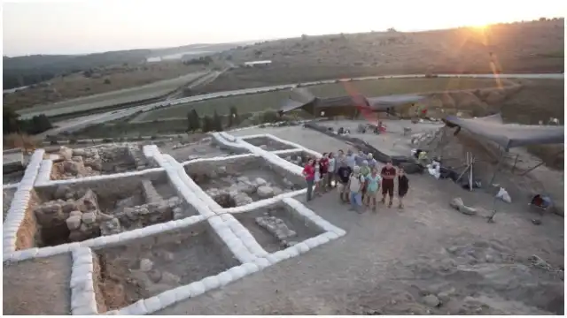 Ancient Canaanite Temple at Tel Lachish: Discoveries Temple at Tel Lachish