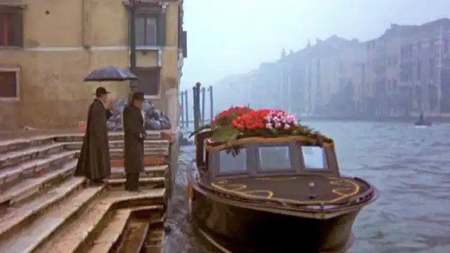 Don't Look Now funeral boat scene meaning