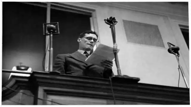 Oppenheimer Poisoned Apple: Real History vs Movie Myth Patrick Blackett, Oppenheimer's tutor