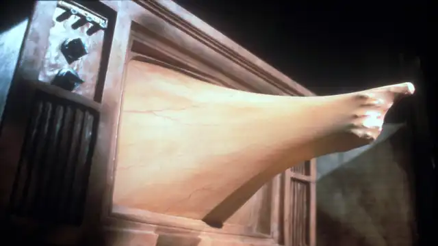 does Max Renn die in Videodrome