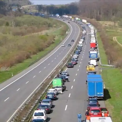 German Rettungsgasse corridor