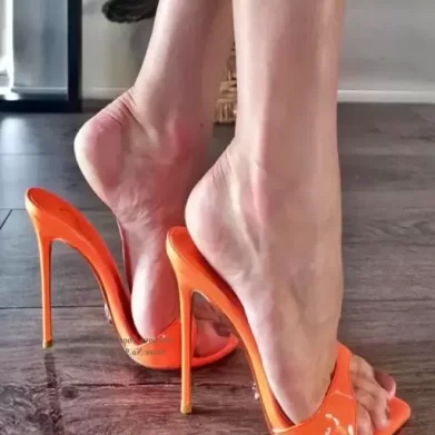 10 Weird Laws Around the World Every Traveler Should Know illegal to wear high heels
